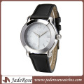 Fashion Contracted Quartz Watch with Leather Strap